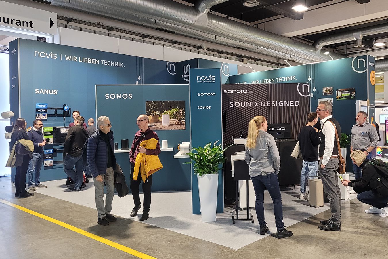 Messebild novis Stand an der Home & Professional 24 - novis Stand
