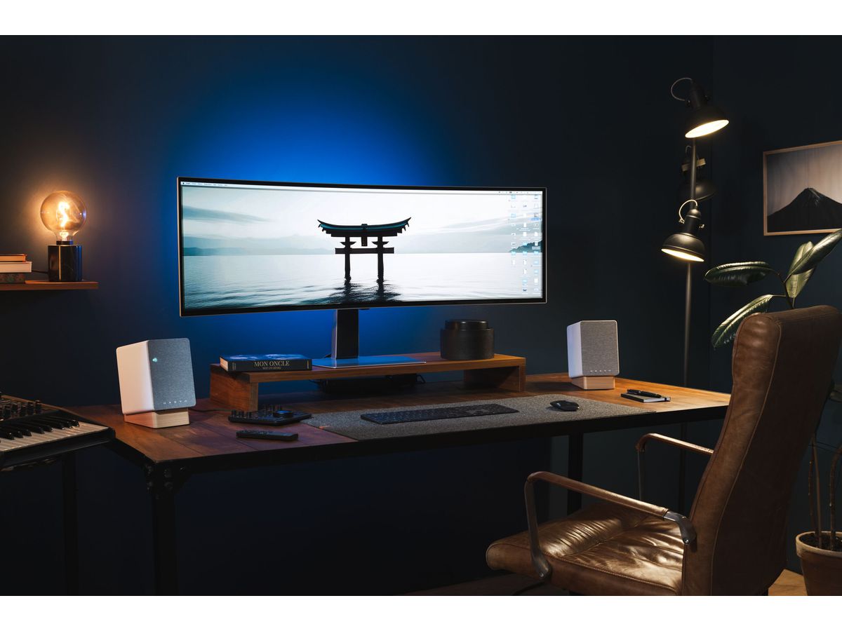 GX-10DB - weiss, aktive Desktop-Lautsprecher
