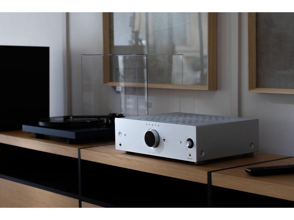 A50S - Network Integrated Amplifier, silber
