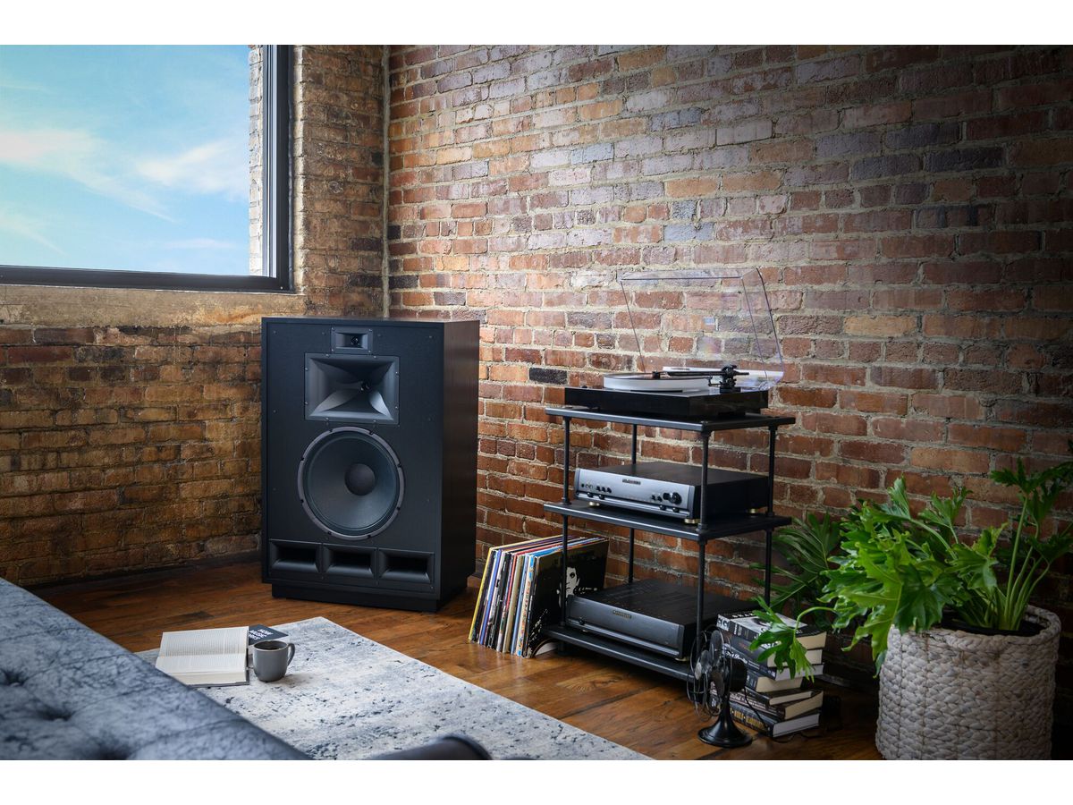 Cornwall IV - satin black ash