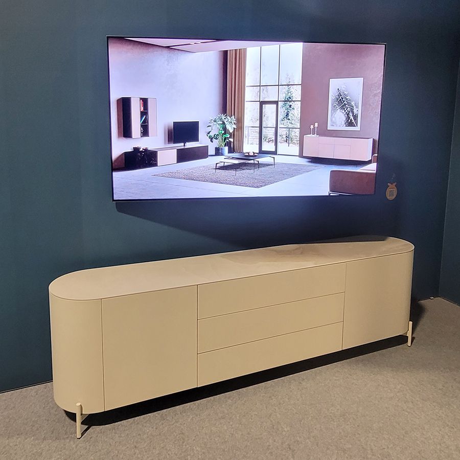 Messebild novis Stand an der Home & Professional 24 - Sonorous Möbel weiss